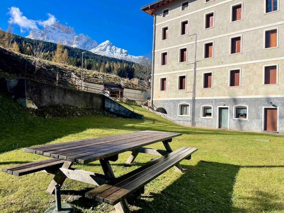 Home In Dolomiti Villanova  ภายนอก รูปภาพ